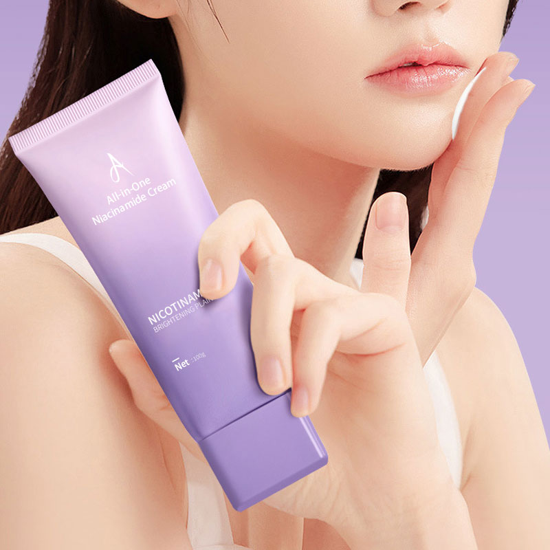 š2025 New UpgradešAll-in-One Niacinamide Cream