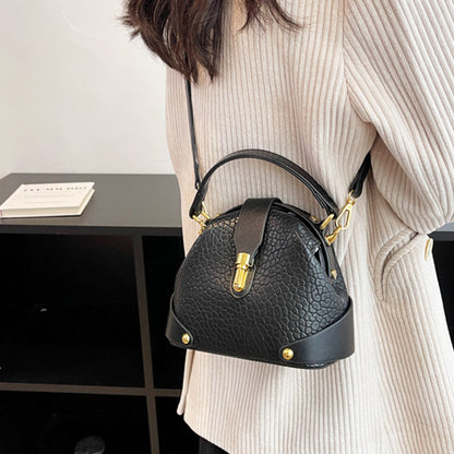 👜  Color-Blocked Bag – Stylish, Metal Hardware, Multi-Way 🧳
