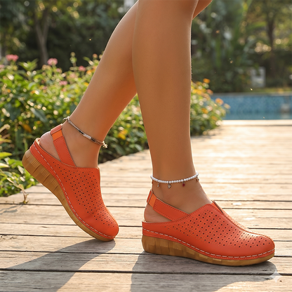 🏖️👡 Women’s Perforated Sandals – All-Day Comfort with a Chic Lift 💖