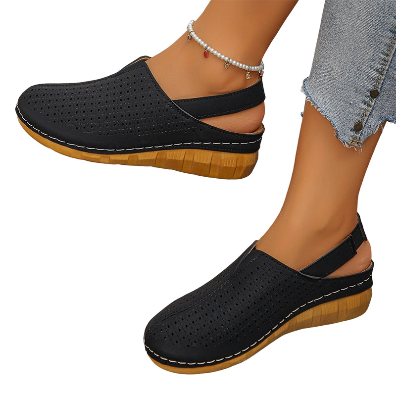 🏖️👡 Women’s Perforated Sandals – All-Day Comfort with a Chic Lift 💖